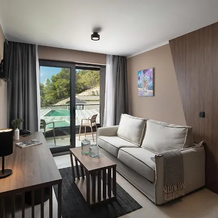Aminess Alfir Otel 4*